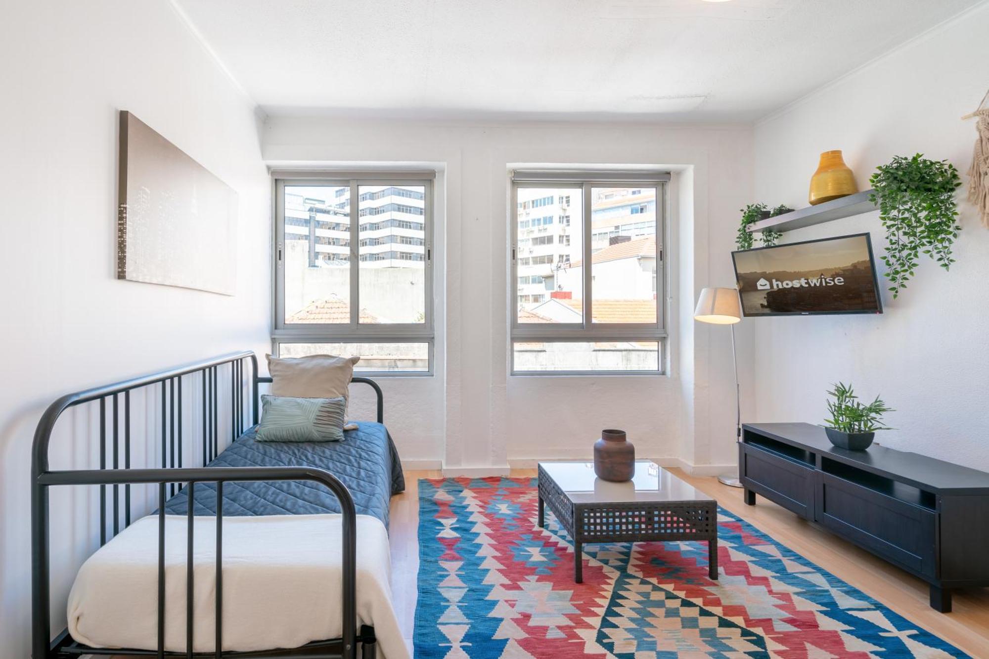 Ferienwohnung Host Wise - Large Flat W Terrace - Ace Location At Aliados Porto Exterior foto