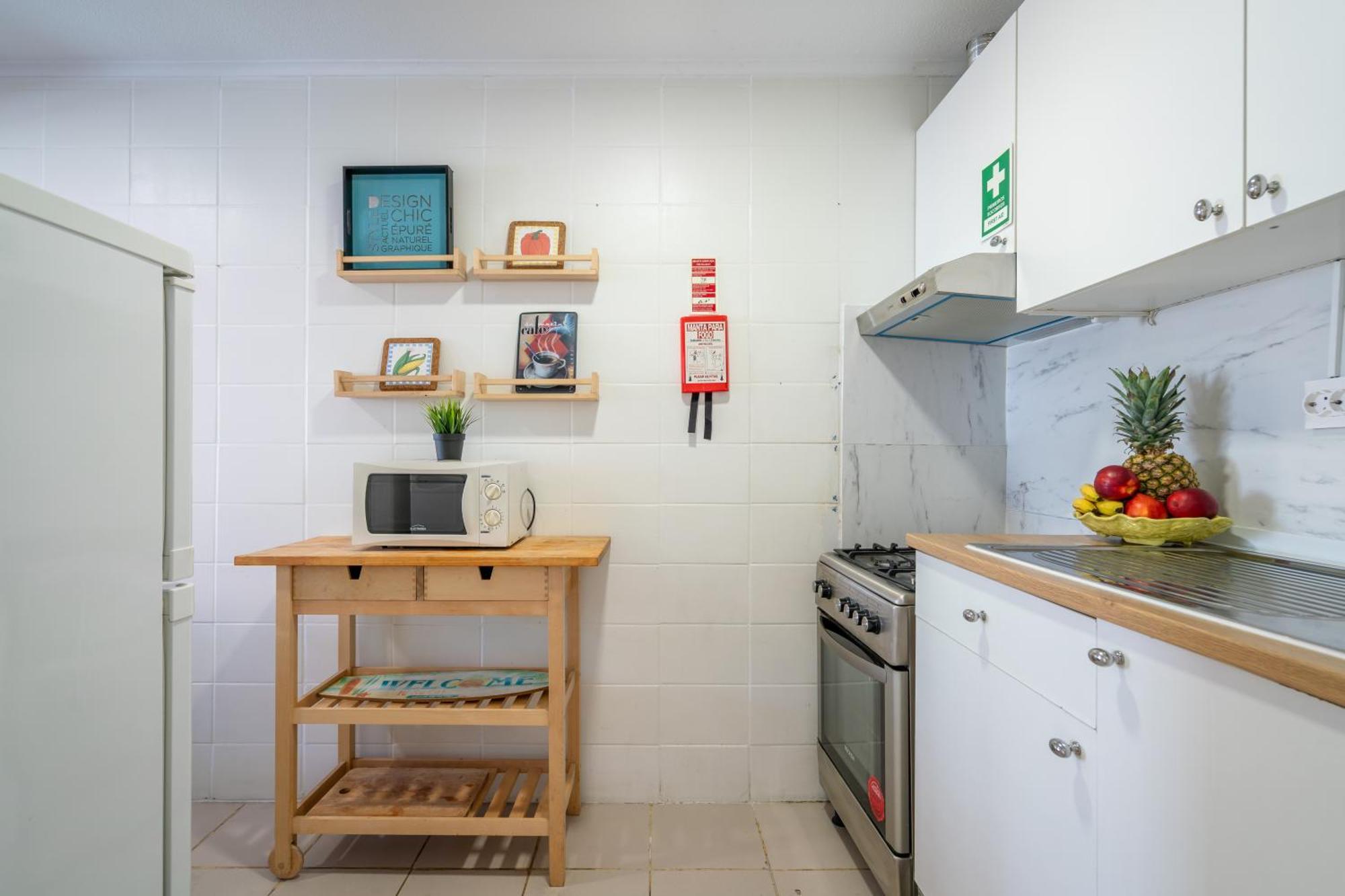 Ferienwohnung Host Wise - Large Flat W Terrace - Ace Location At Aliados Porto Exterior foto