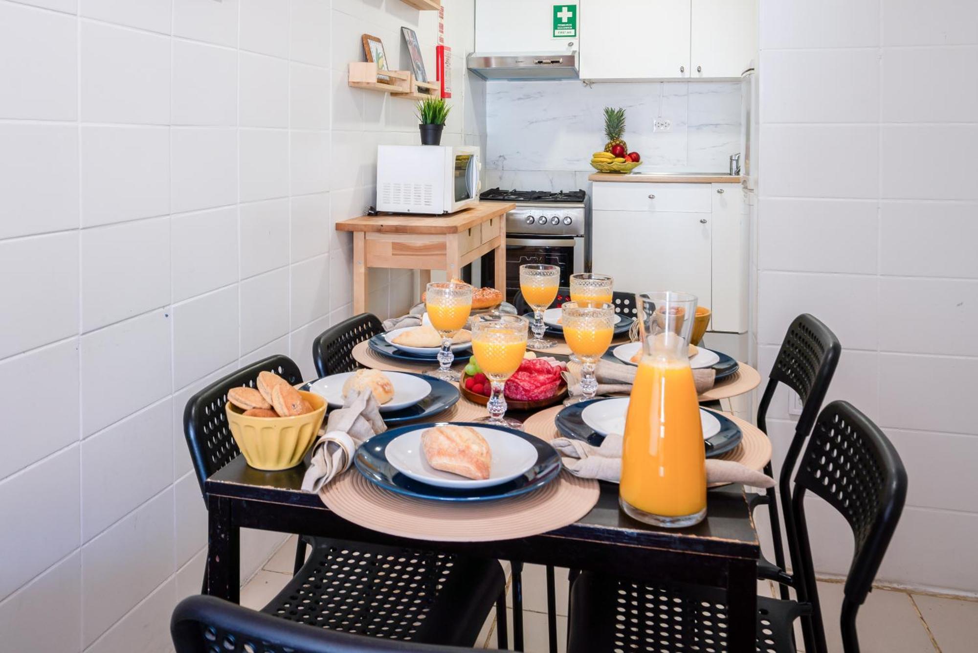 Ferienwohnung Host Wise - Large Flat W Terrace - Ace Location At Aliados Porto Exterior foto
