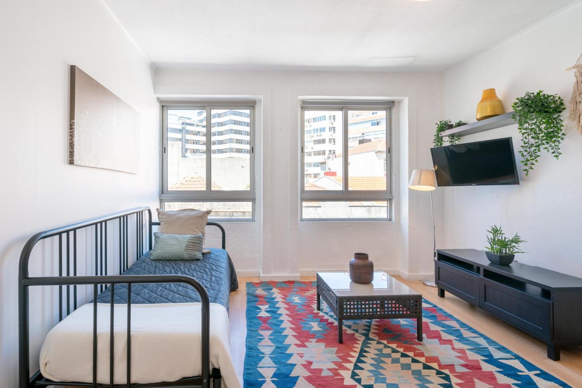 Ferienwohnung Host Wise - Large Flat W Terrace - Ace Location At Aliados Porto Exterior foto