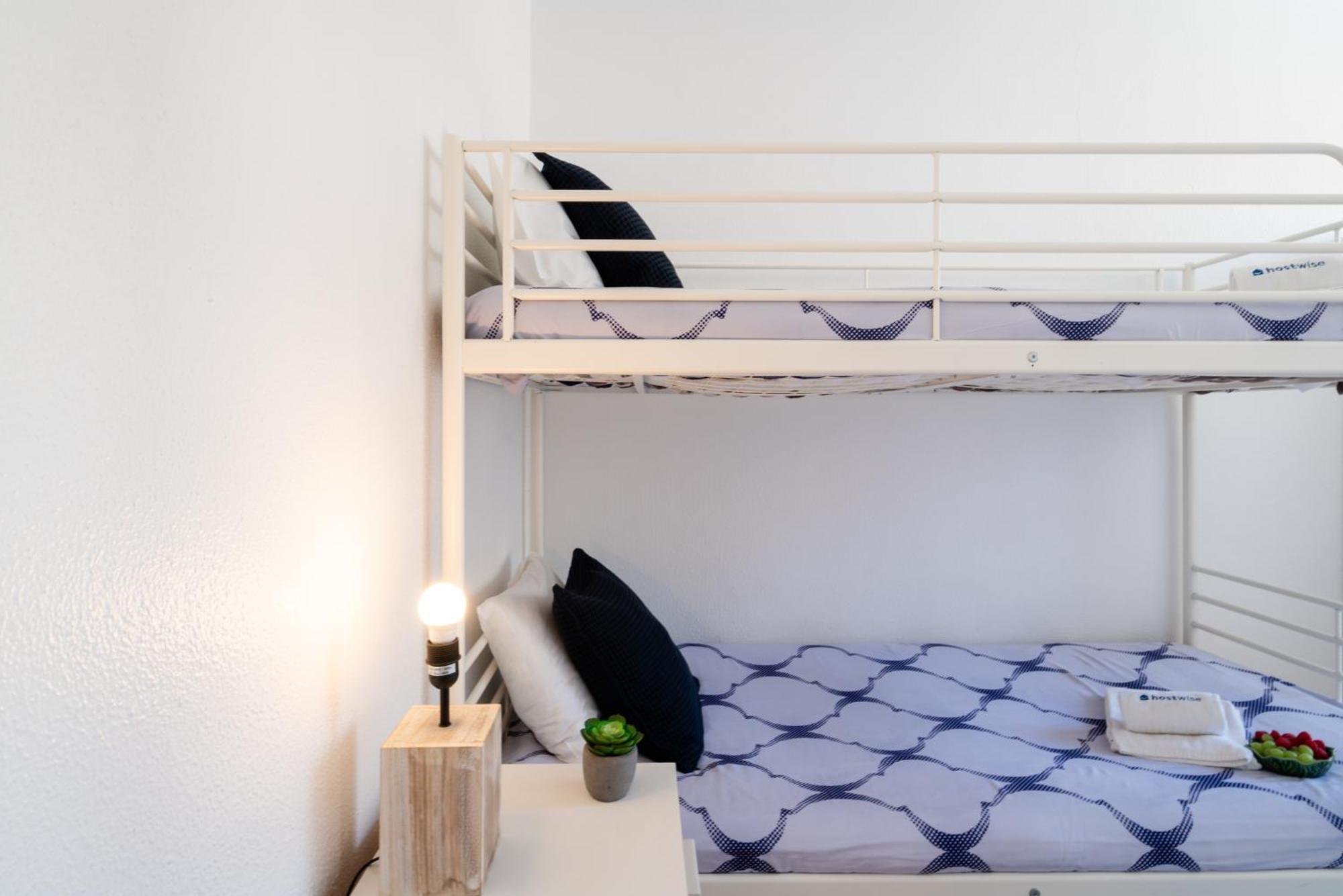 Ferienwohnung Host Wise - Large Flat W Terrace - Ace Location At Aliados Porto Exterior foto
