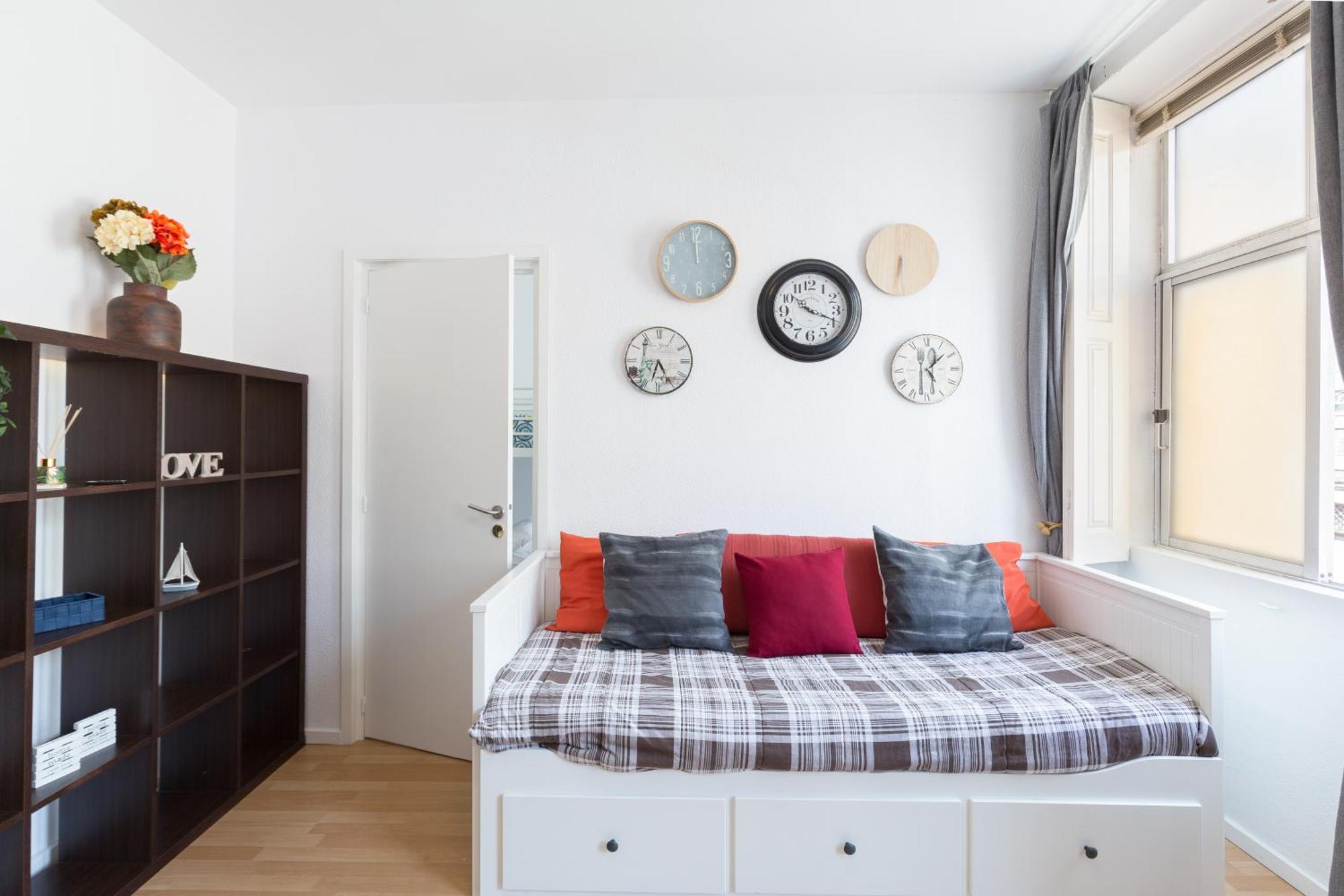 Ferienwohnung Host Wise - Large Flat W Terrace - Ace Location At Aliados Porto Exterior foto