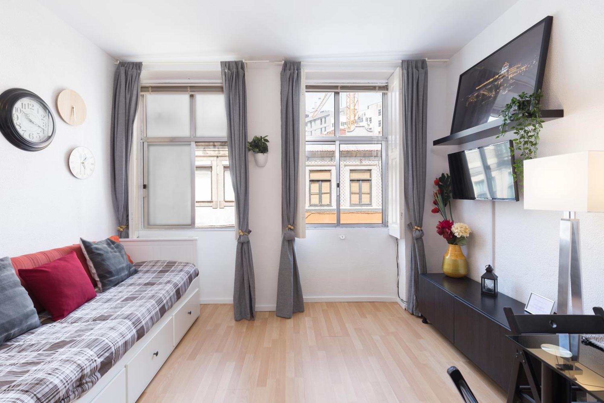 Ferienwohnung Host Wise - Large Flat W Terrace - Ace Location At Aliados Porto Exterior foto