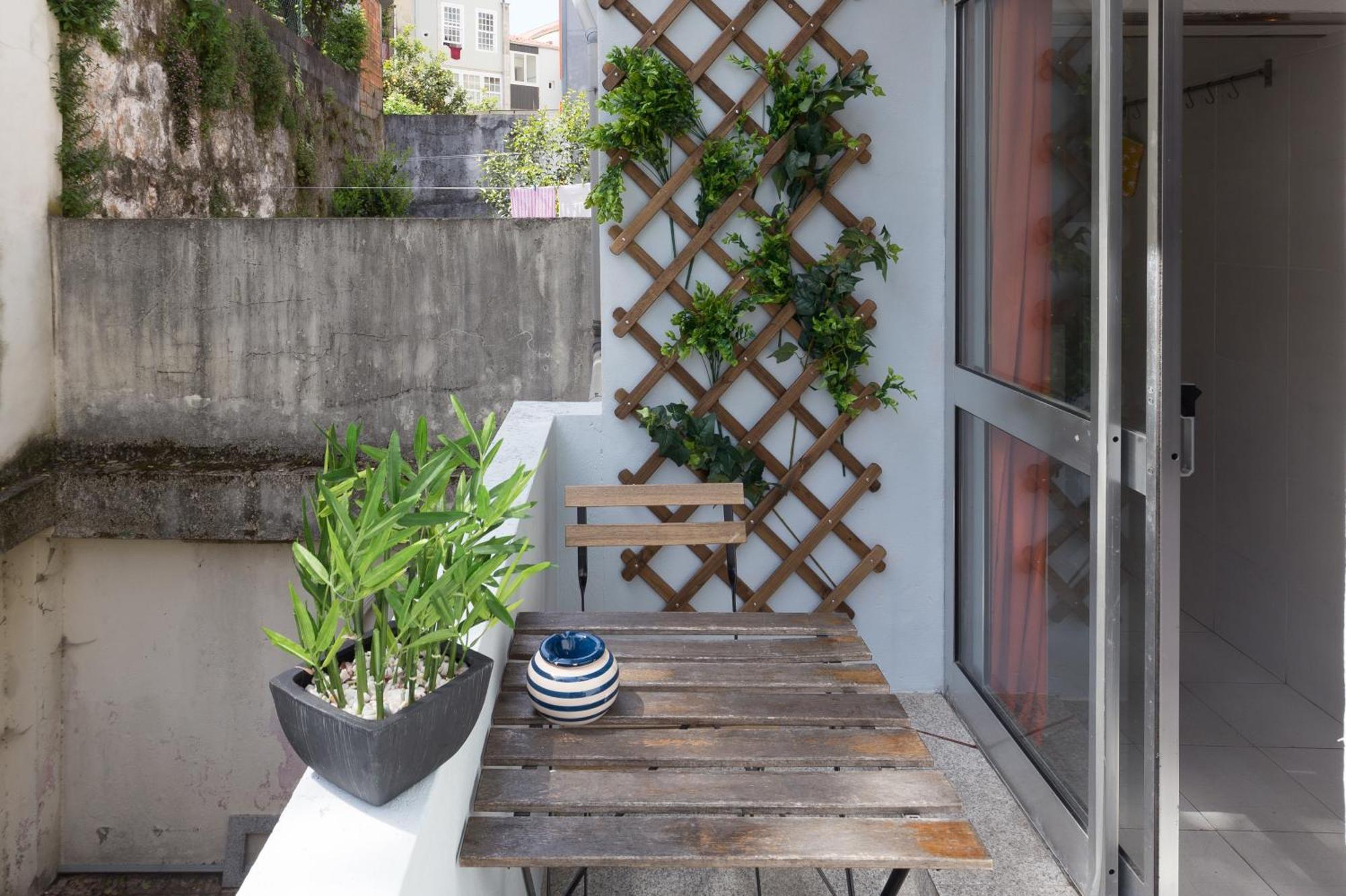Ferienwohnung Host Wise - Large Flat W Terrace - Ace Location At Aliados Porto Exterior foto