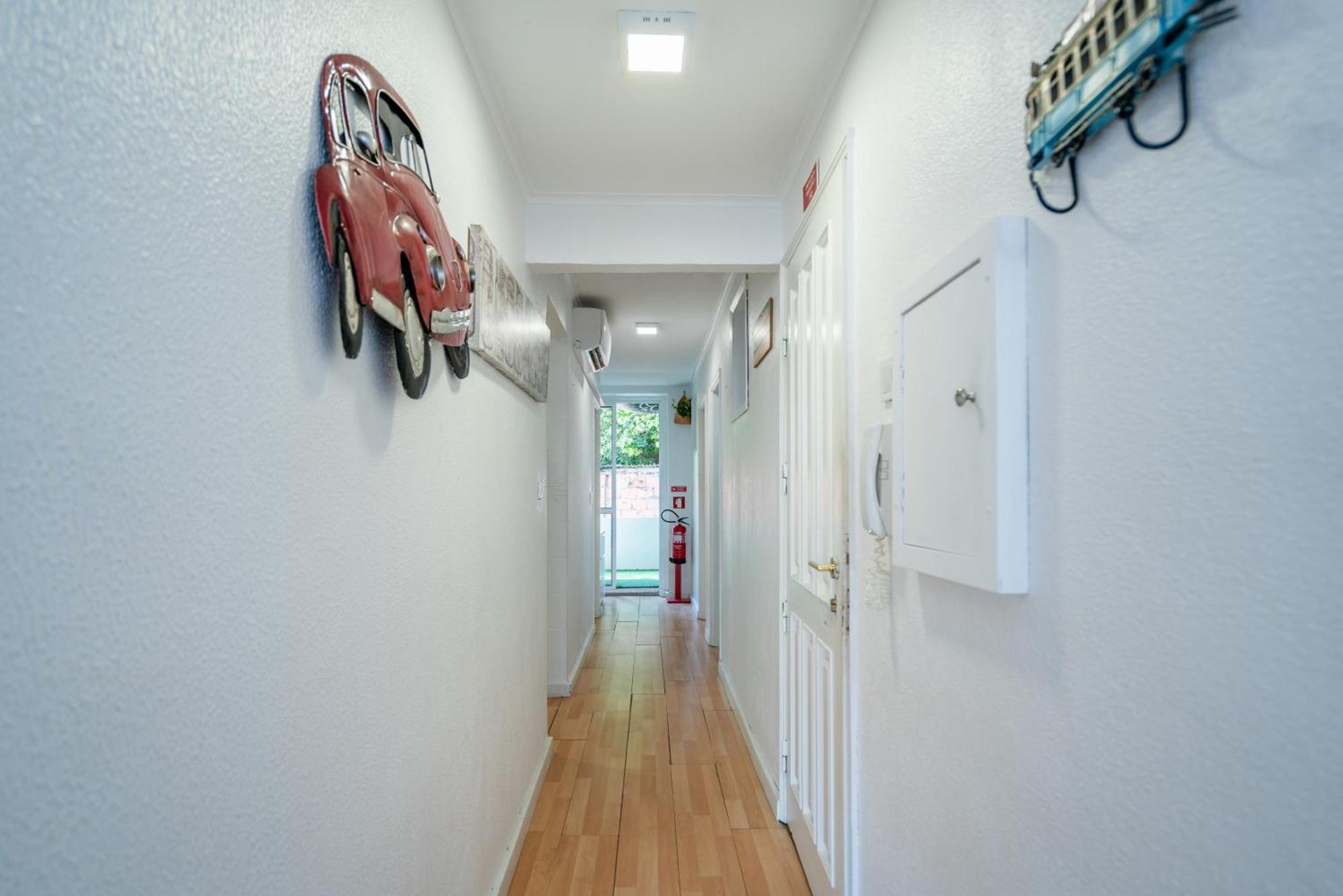 Ferienwohnung Host Wise - Large Flat W Terrace - Ace Location At Aliados Porto Zimmer foto
