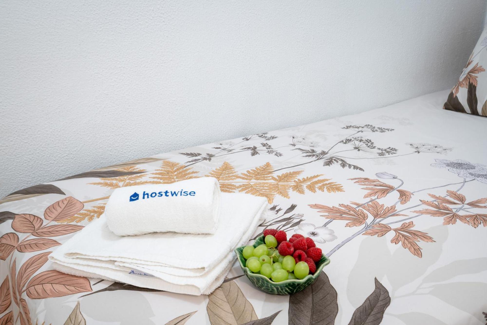 Ferienwohnung Host Wise - Large Flat W Terrace - Ace Location At Aliados Porto Zimmer foto