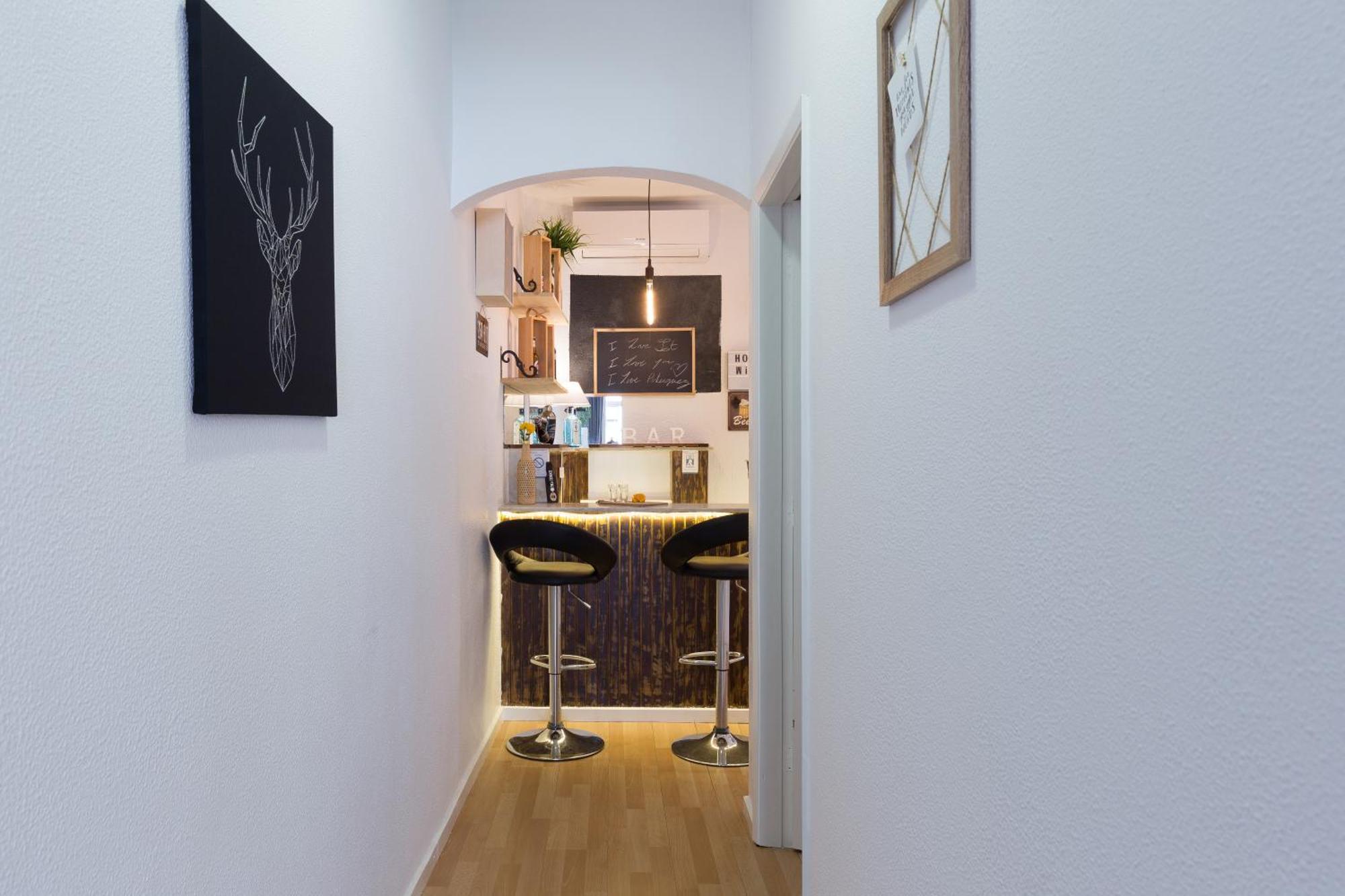 Ferienwohnung Host Wise - Large Flat W Terrace - Ace Location At Aliados Porto Zimmer foto