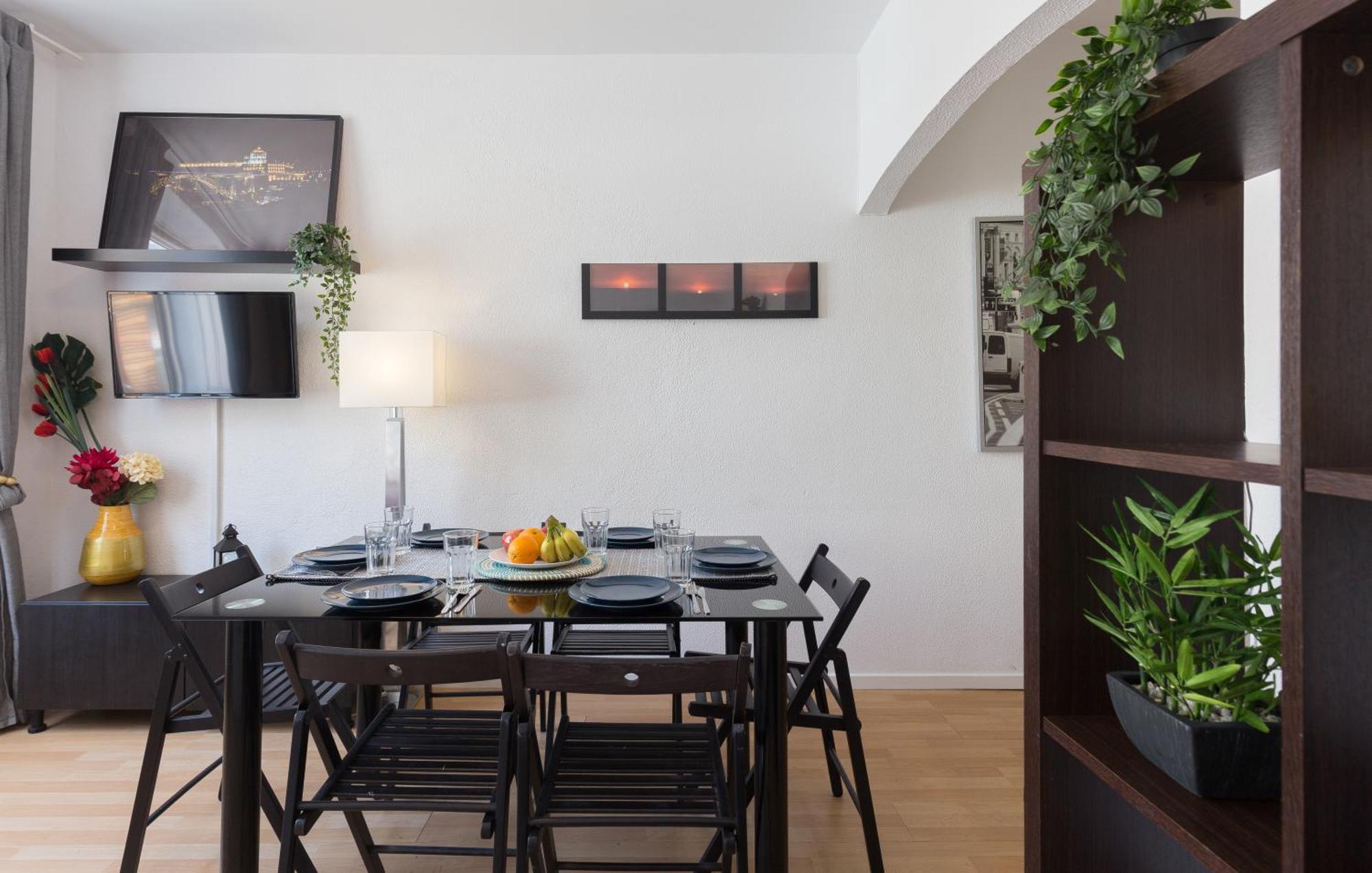 Ferienwohnung Host Wise - Large Flat W Terrace - Ace Location At Aliados Porto Zimmer foto